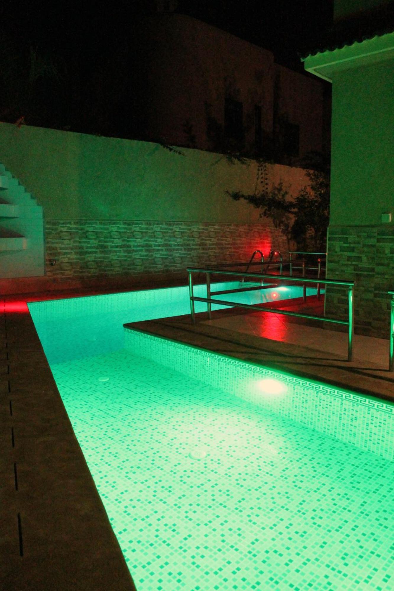 Tranquil Marrakech With Pool & Garden Marrakesh
